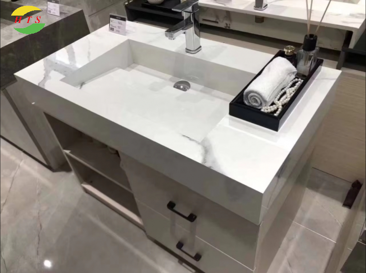 thạch anh trắng ốp bàn nhà tắm