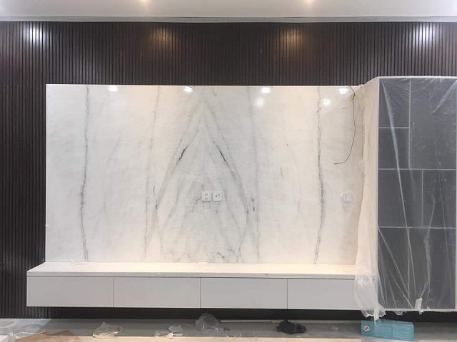 Đường vân tinh tế, uốn lượn của đá marble