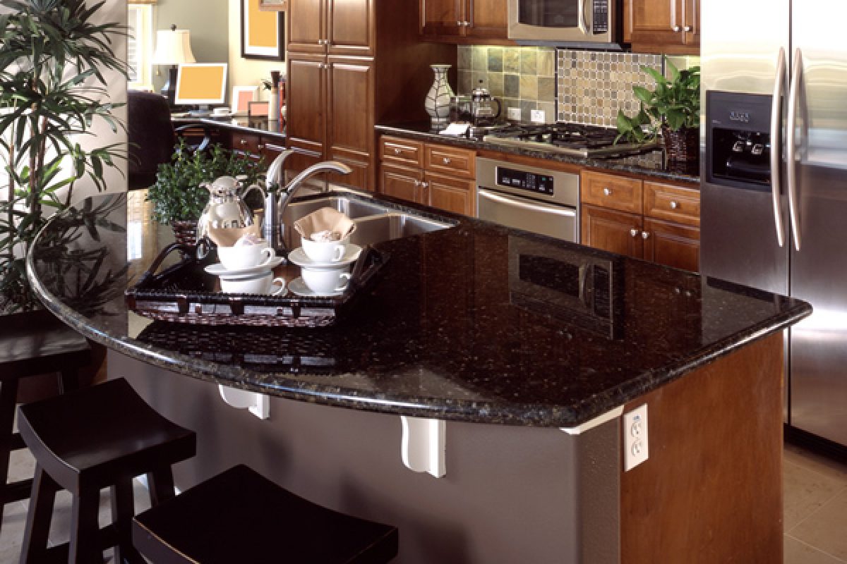 Đá granite ốp bếp