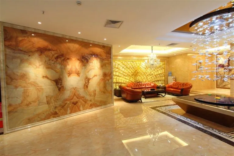 Tranh đá xuyên sáng tự nhiên ốp vách ngăn