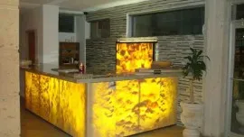 Đá xuyên sáng Onyx mang đến không gian lung linh, sang trọng nhất