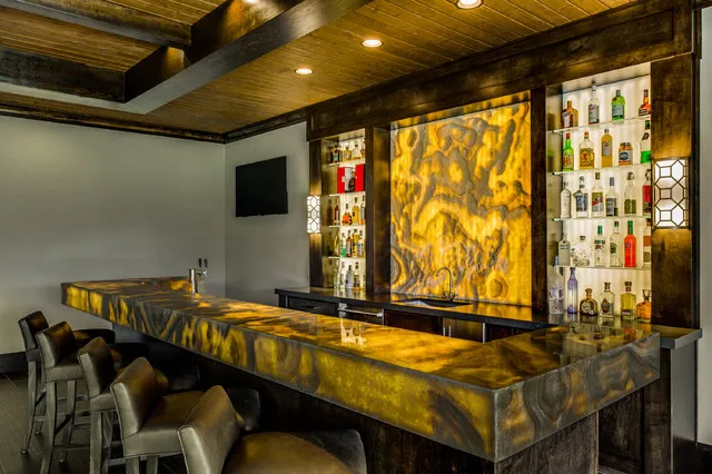 Tranh đá xuyên sáng onyx ốp quầy bar