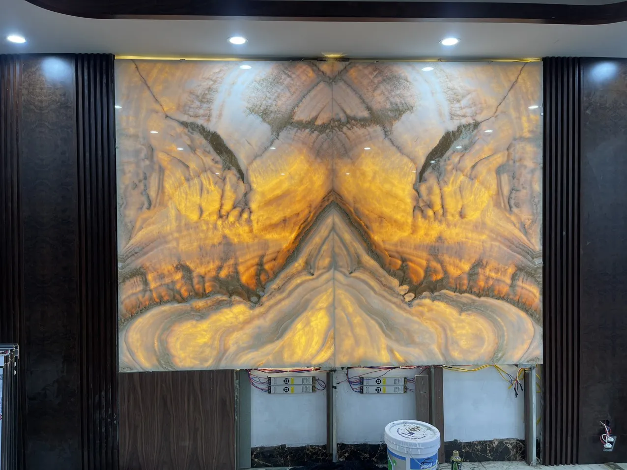 Tranh đá Onyx xuyên sáng Ốp tường