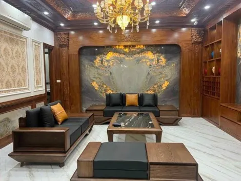 Thi Công Lắp Đặt Bức Tranh Đá Onyx Xuyên Sáng Tại Thái Bình 