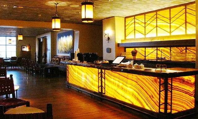 Đá xuyên sáng mang đến vẻ đẹp lunh linh, huyền ảo